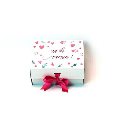 20x15x10 Cm İyi Ki Varsın Kurdeleli Hediye Kutusu - Hediye Kutusu Online Sipariş